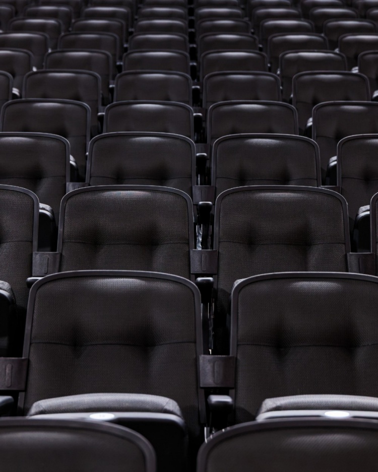 火箭主场丰田中心座位翻新完工！官方晒照：快来现场体验吧